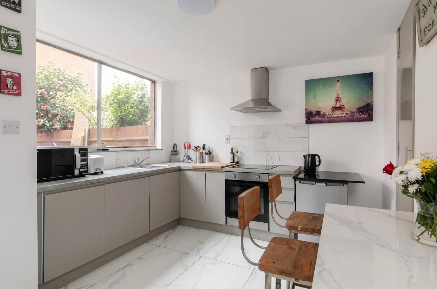 A Very Large Modern Which Take Up To 4 Guest Séjour chez l'habitant